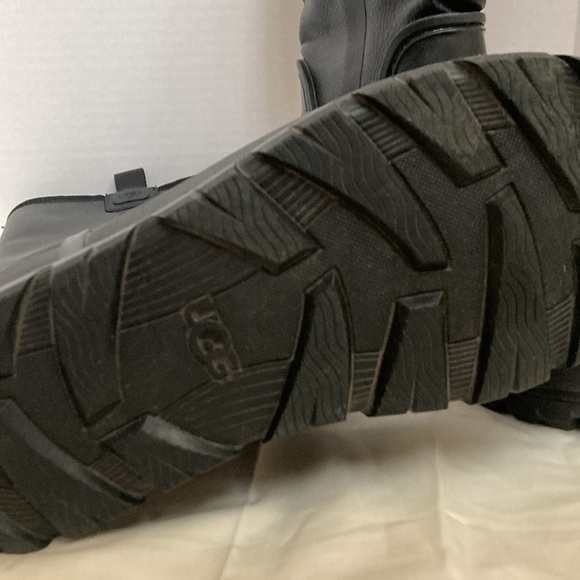 UGG Raincloud Tall black UGG boots size 8 - Picture 6 of 8